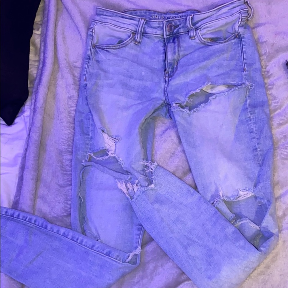 american eagle ripped jeans